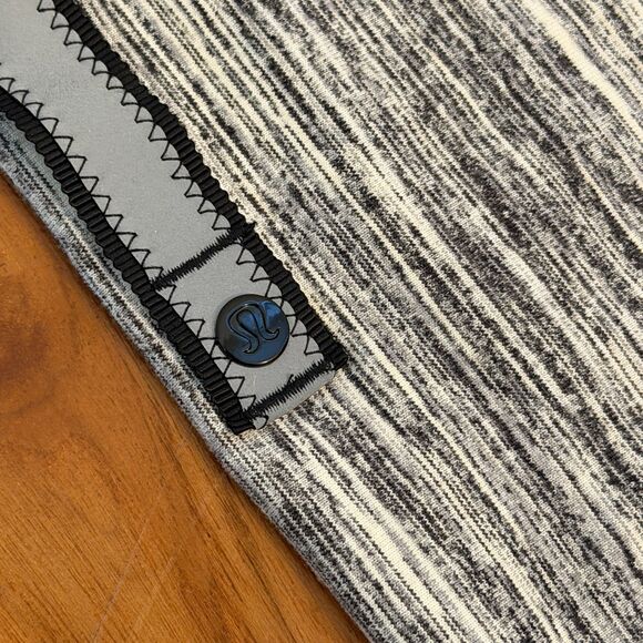 Women Lululemon Vinyasa Scarf Heathered Gray One Size Casual Comfy - Picture 2 of 4